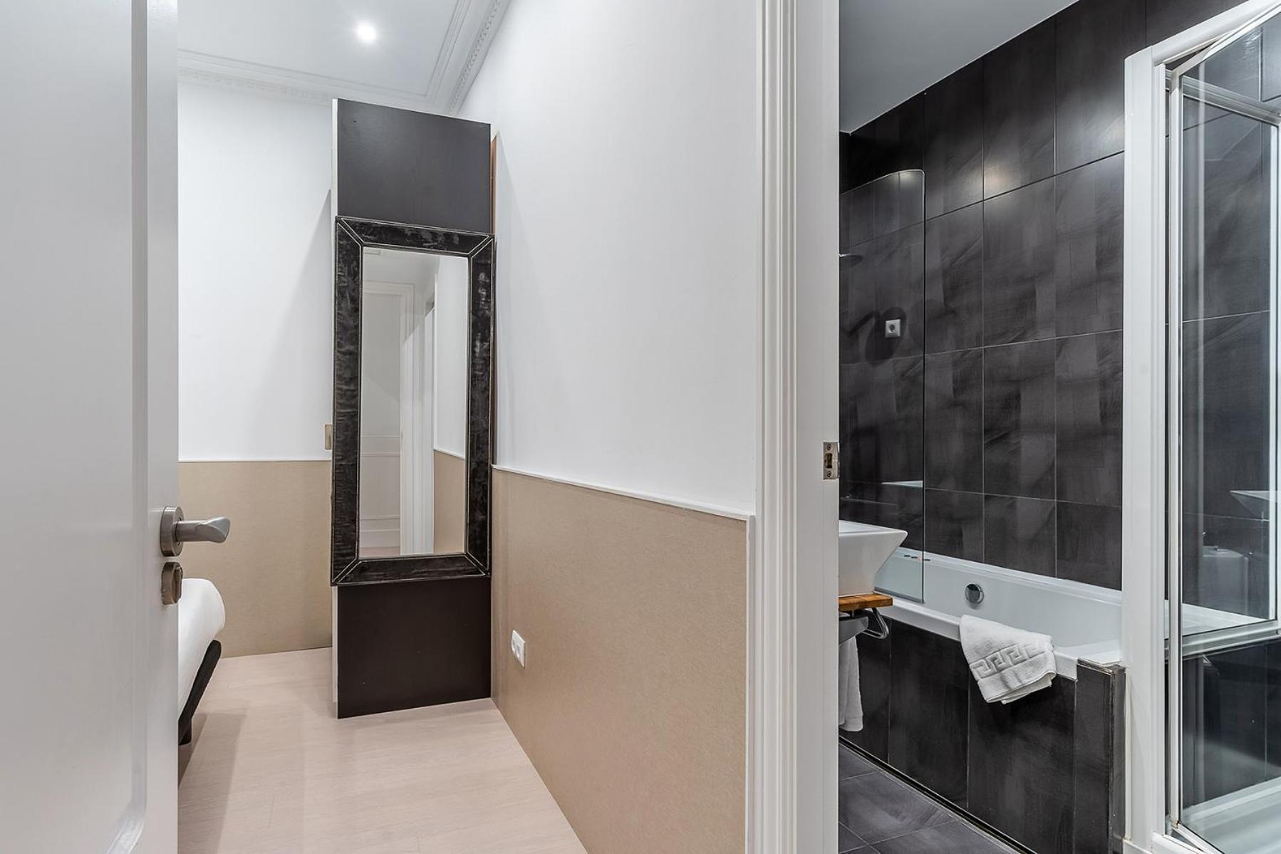 Enjoybcn Tapies Appartement *